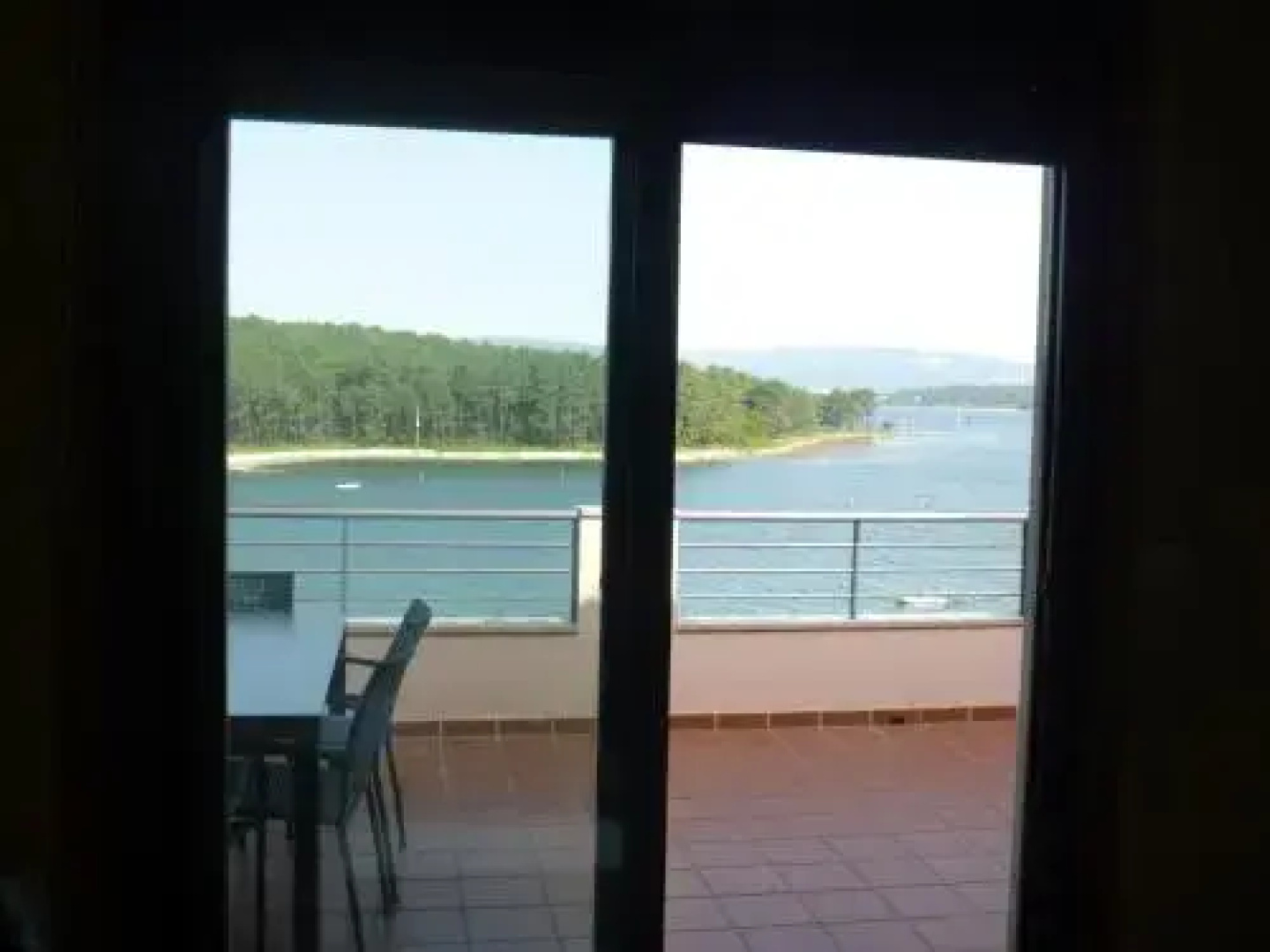 Apto. con terraza y vistas al mar