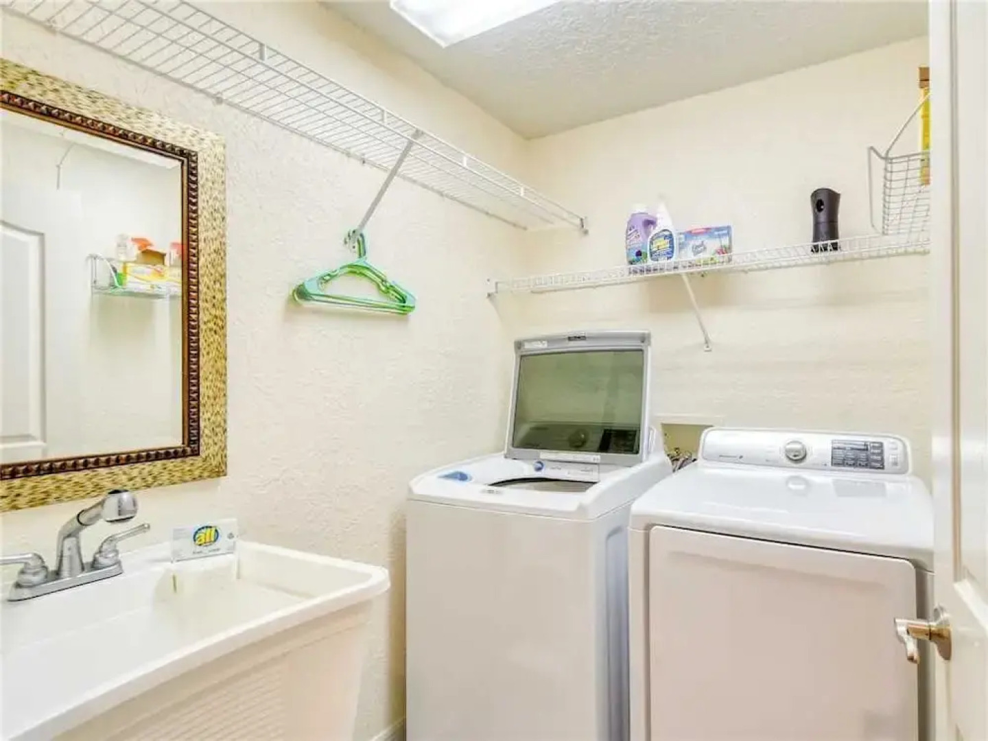 Balmy Breezes - Three Bedroom Home