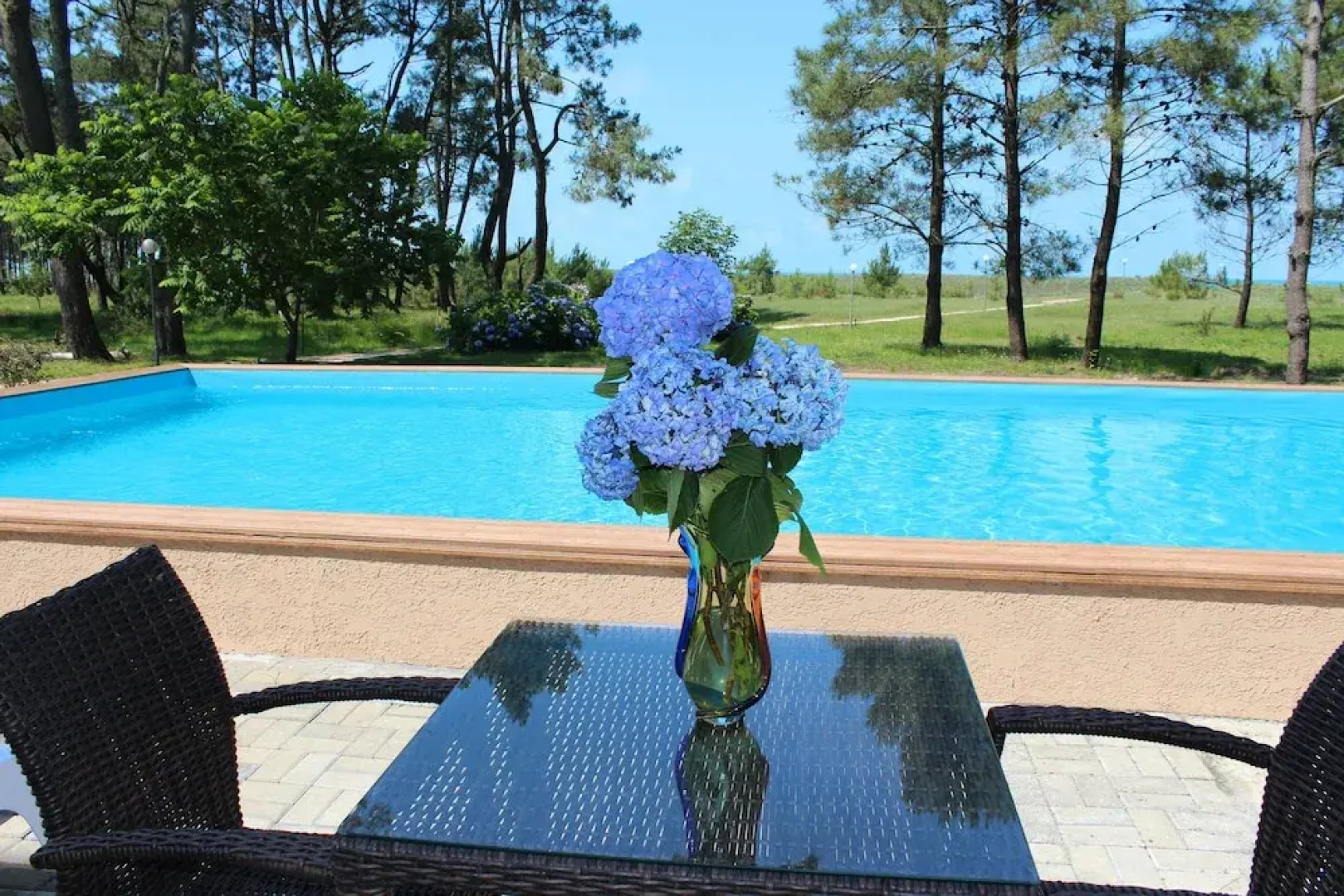 Iveria Elli Hotel