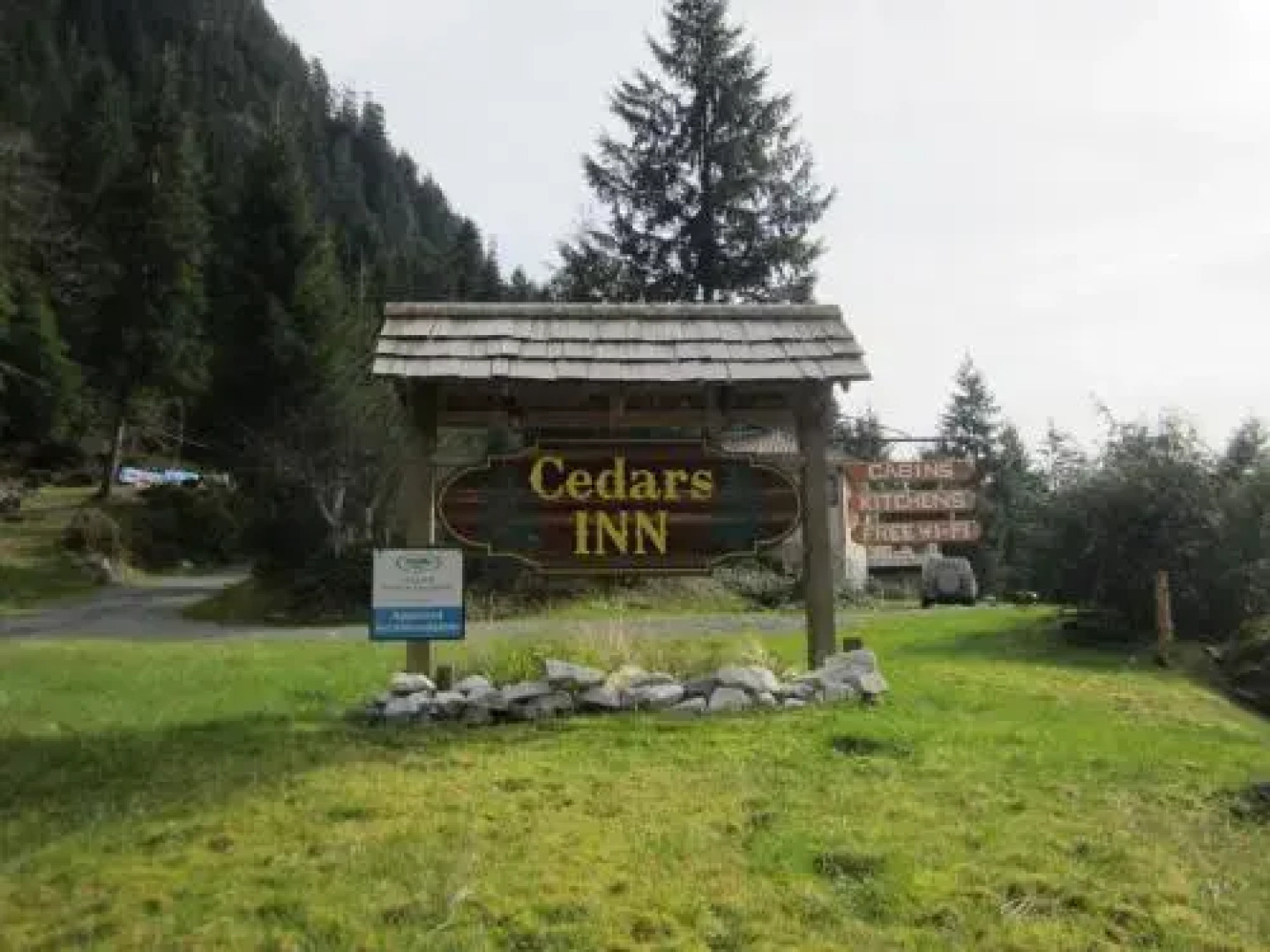 Cedars Inn