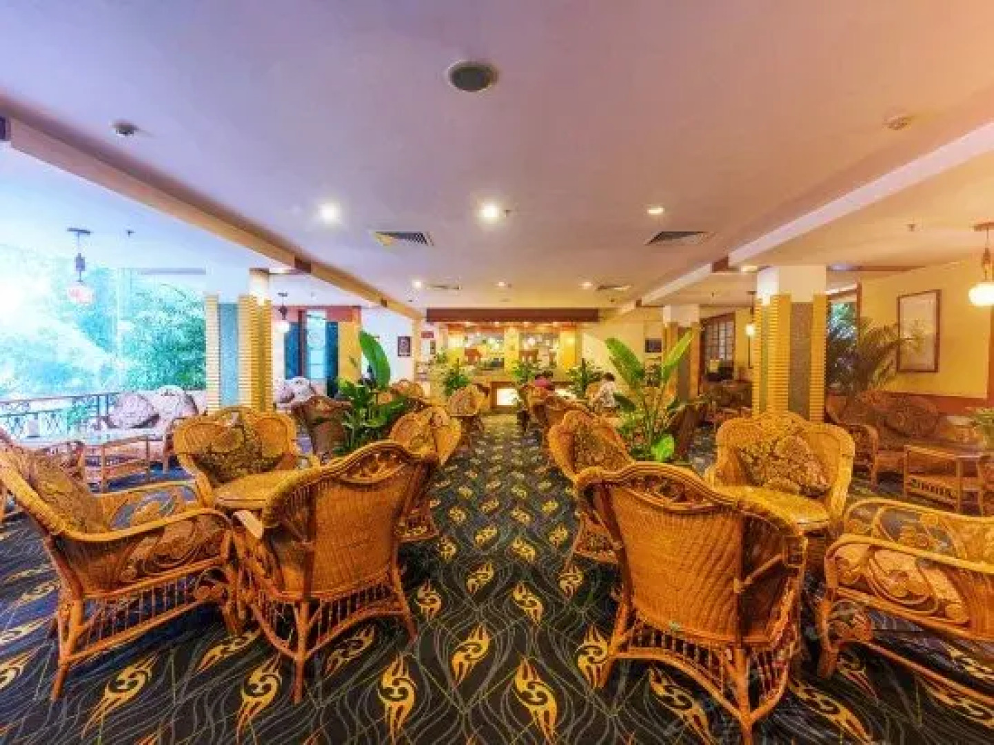 Chengdu Population Hotel