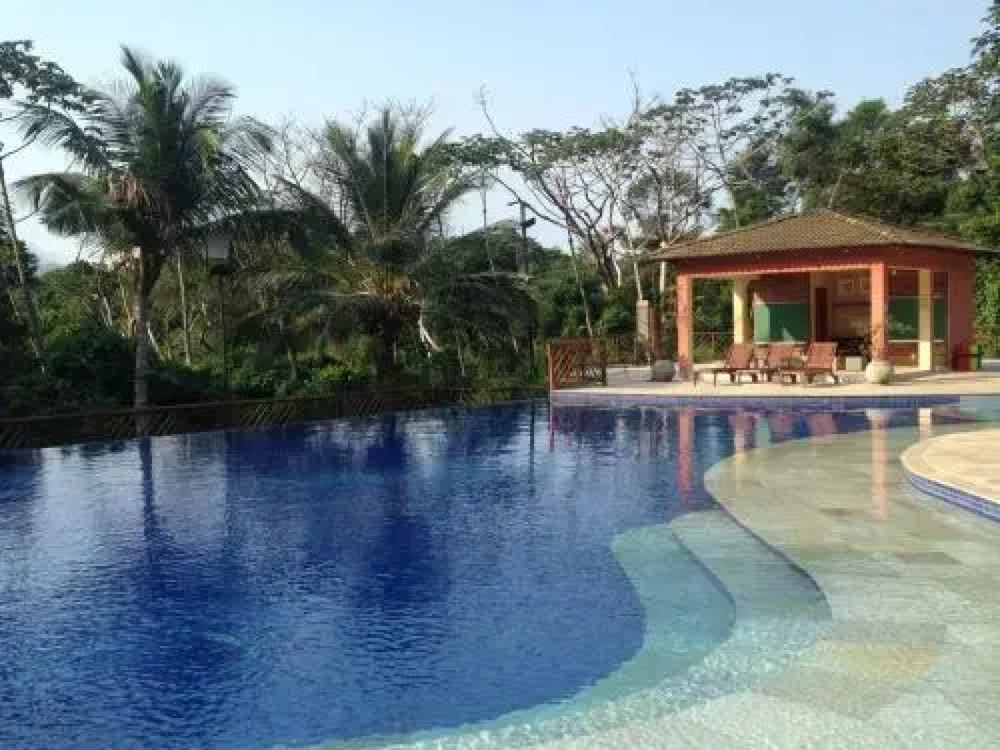 Bangalô em Ilhabela/Yacamim