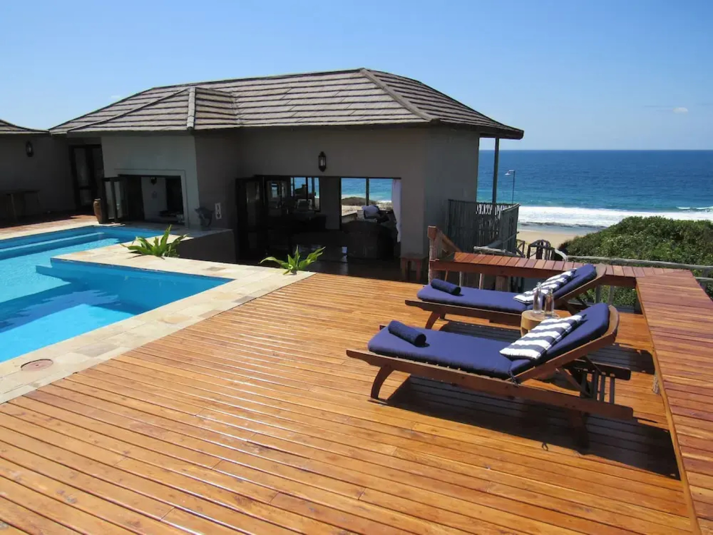 Blue Footprints Eco Lodge