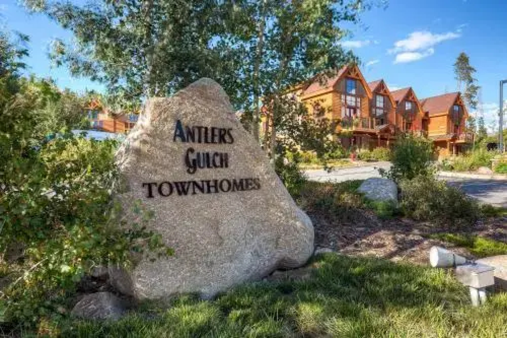 Antler's Gulch Townhome by Colorado Rocky Mountain Resorts
