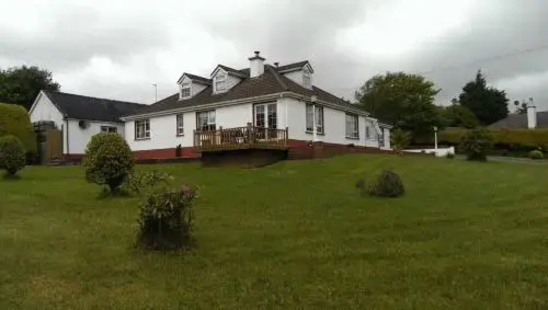 Hollycrest Lodge