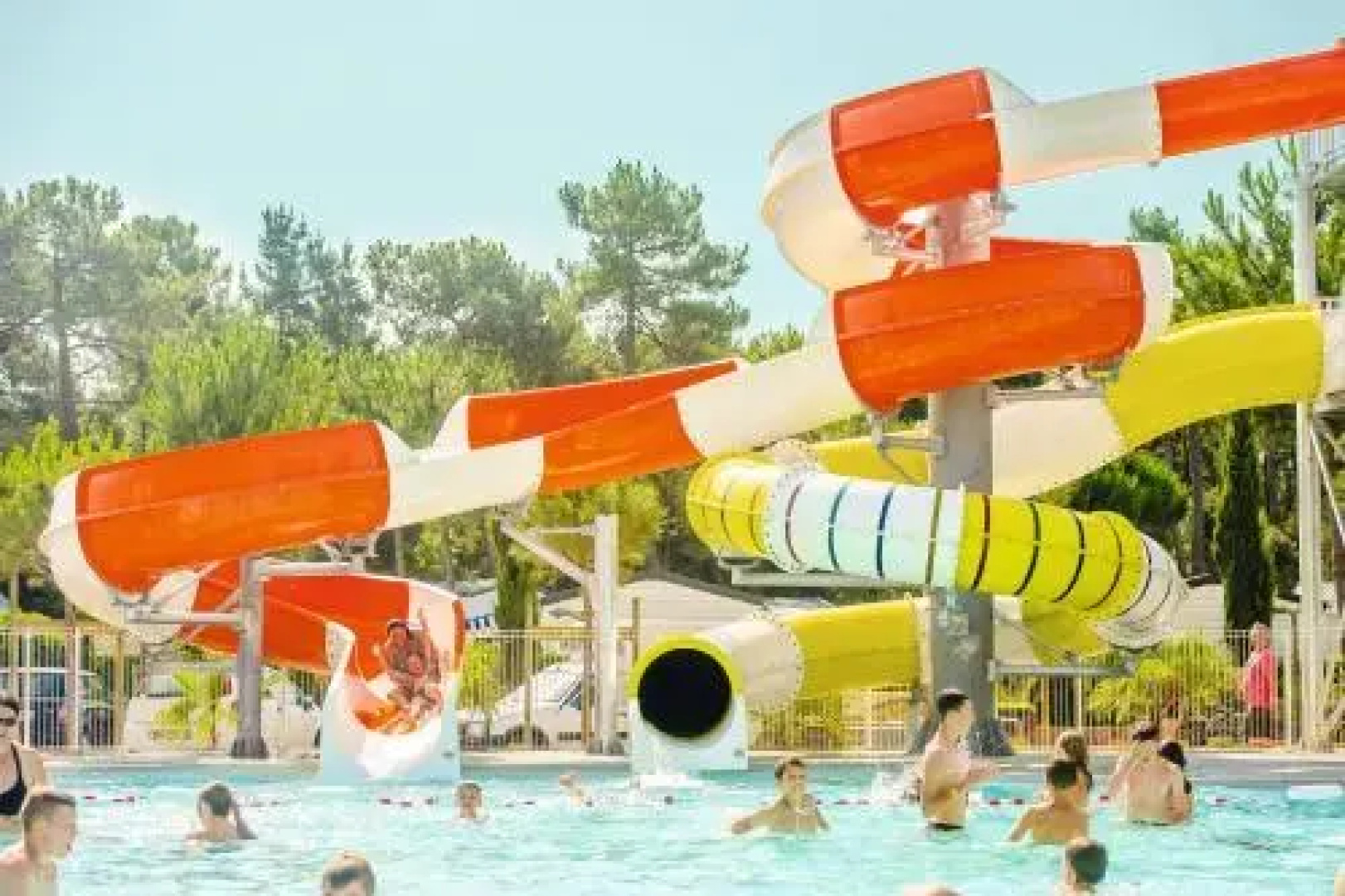 Camping Sunissim Riez À la Vie by Locatour