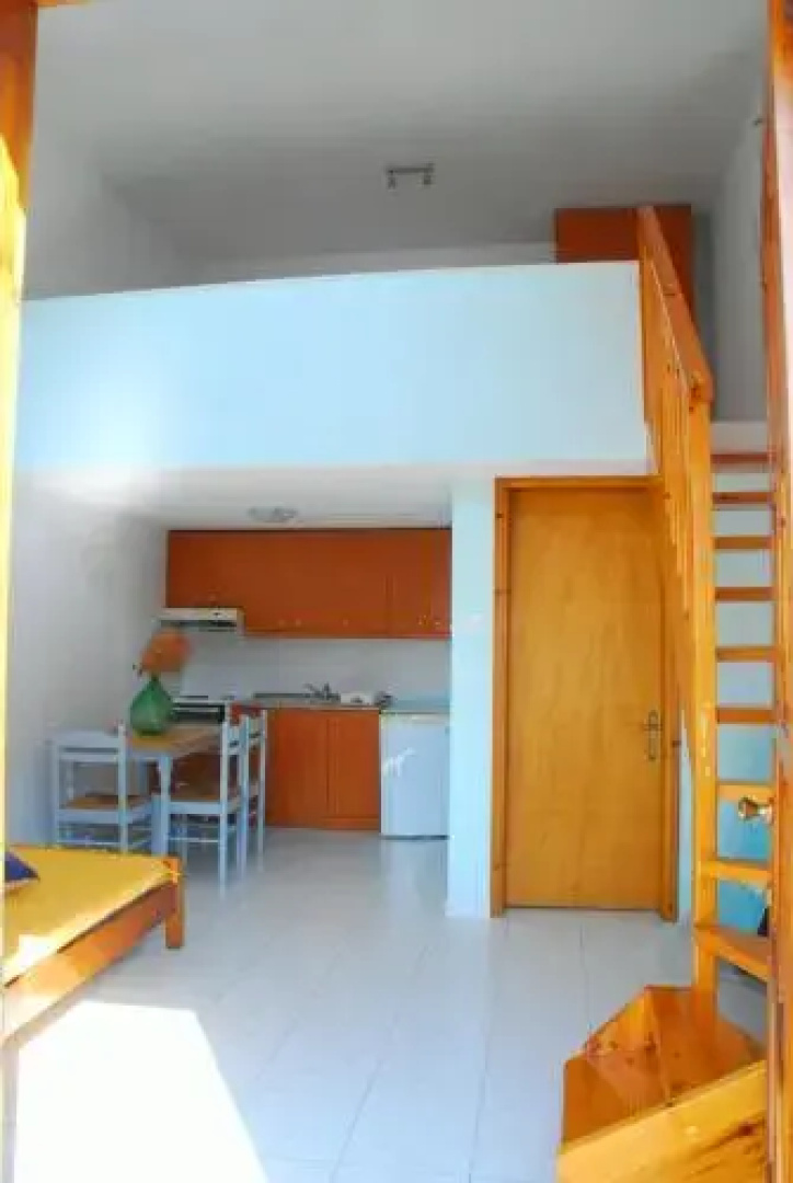 Studios Efi