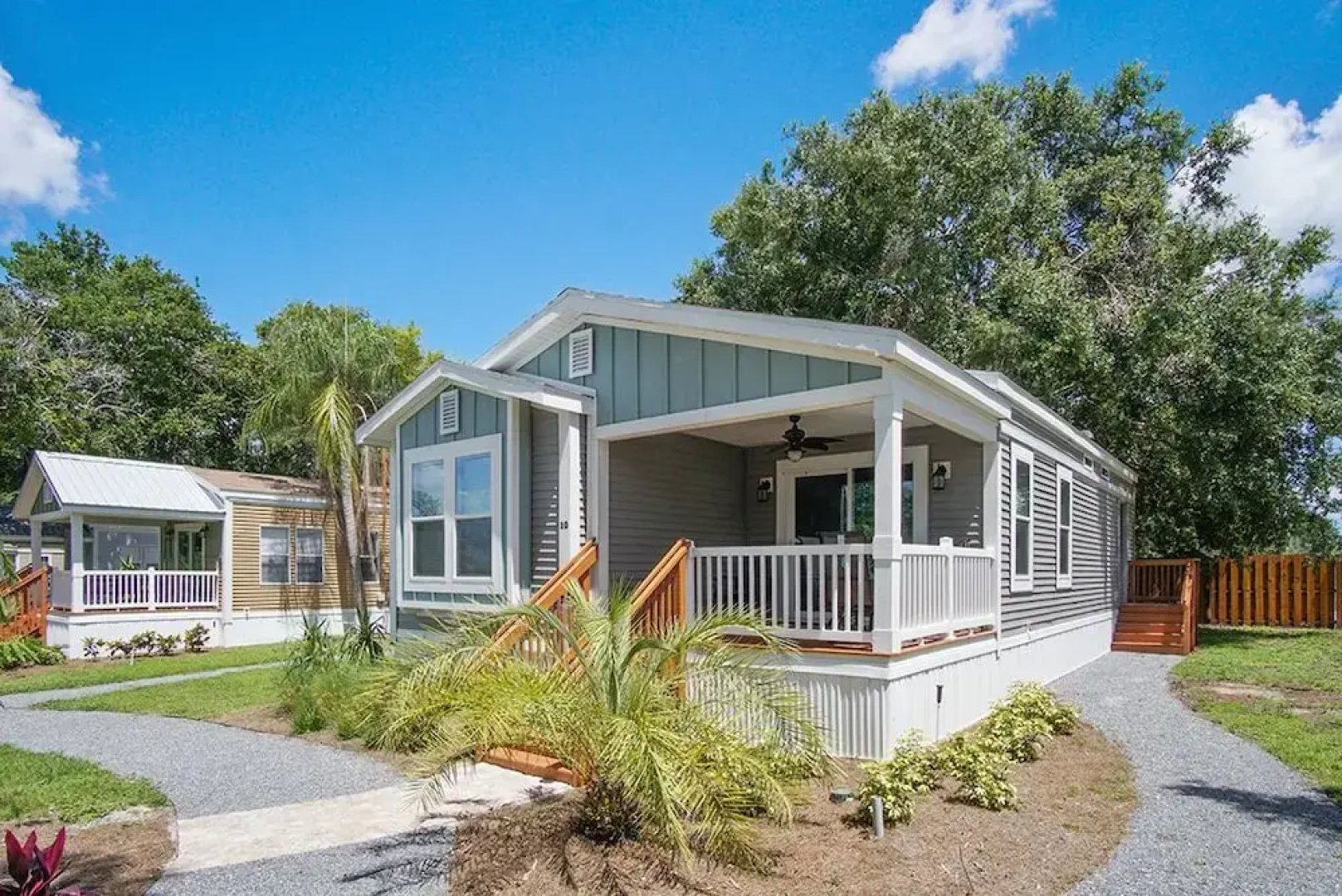 Lake House #10