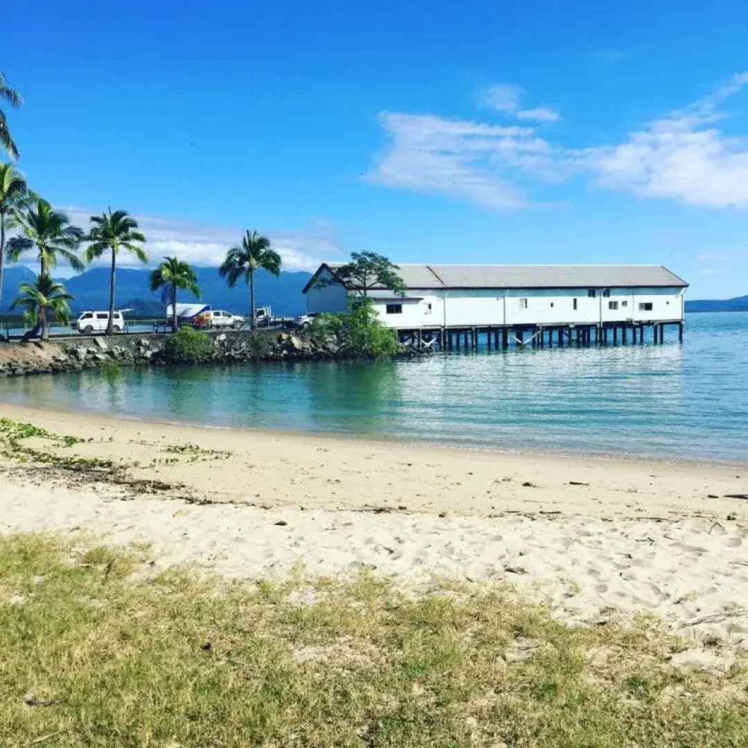 Luxury Beach Front - Tali Tiga