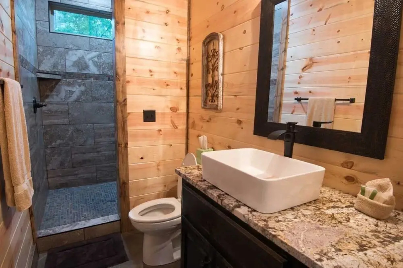 Gather Round Lodge - 3 Br Cabin