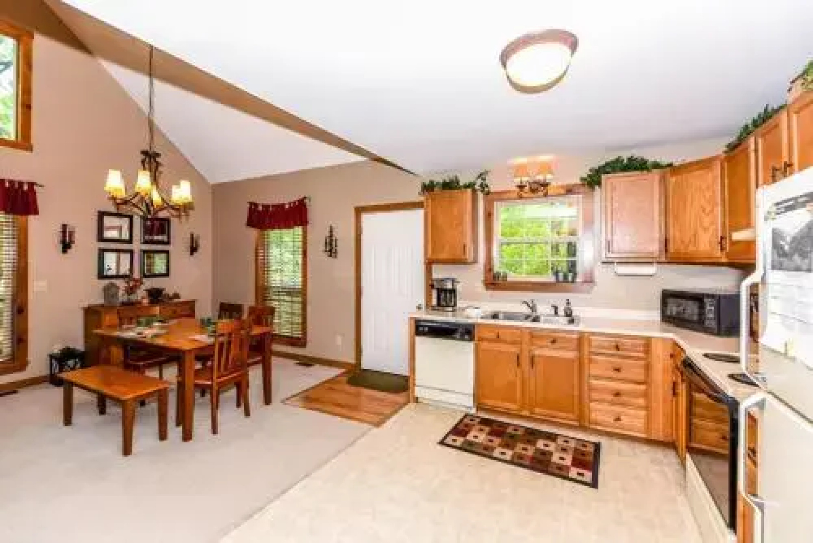 Hibernation Station - 1 Br home by RedAwning