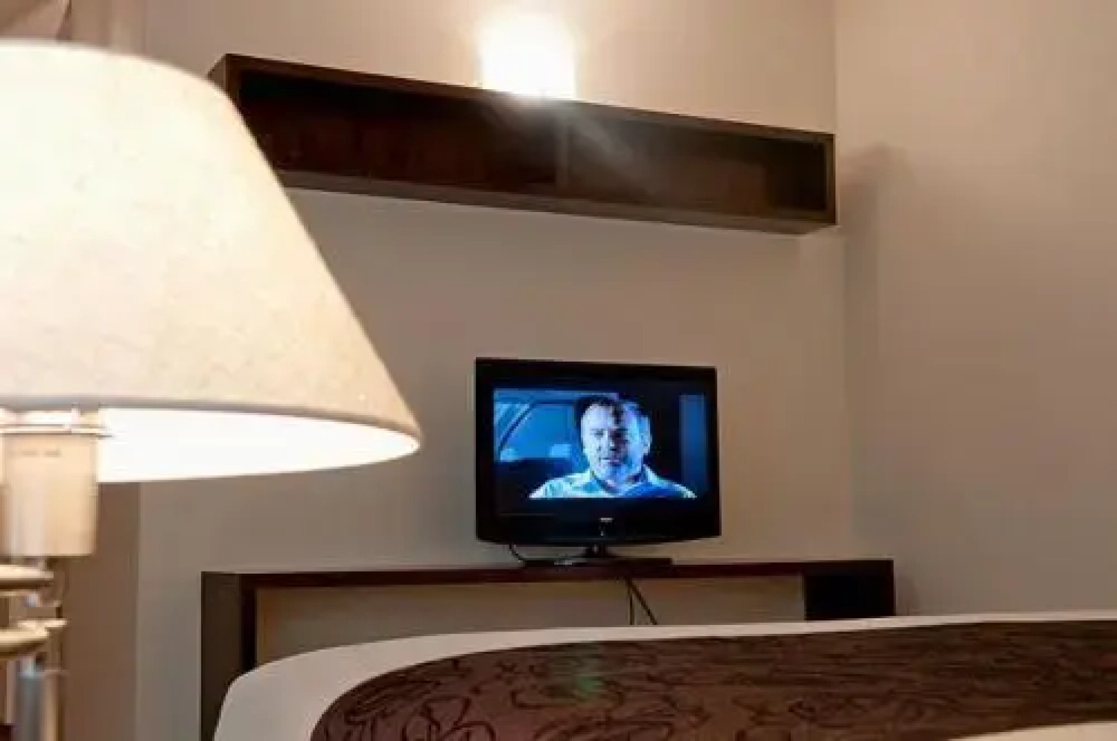 Camino Real Plaza Hotel