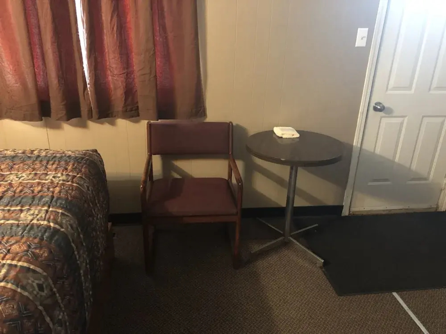 Robins nest motel and cafe