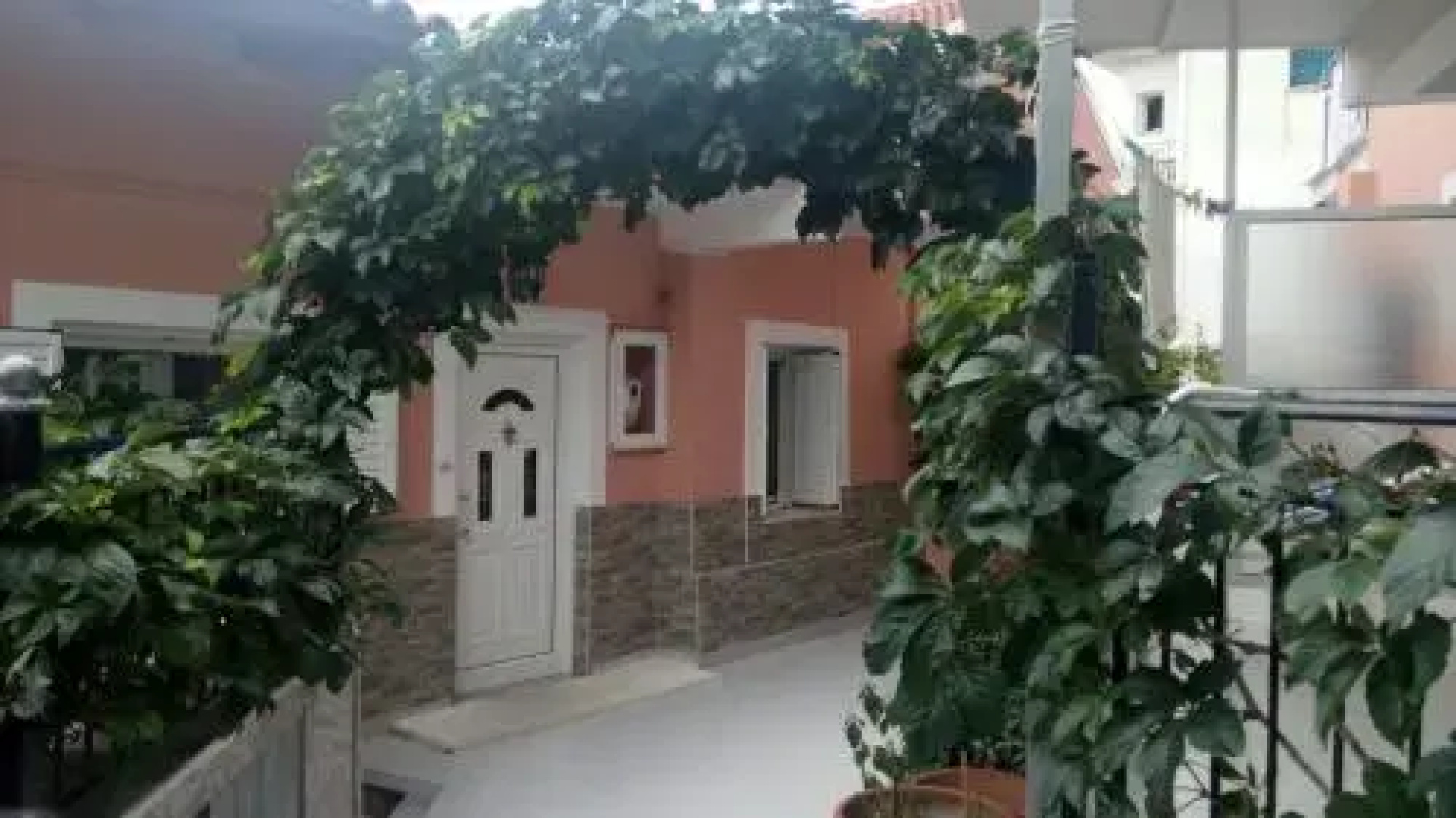 Avdikos House
