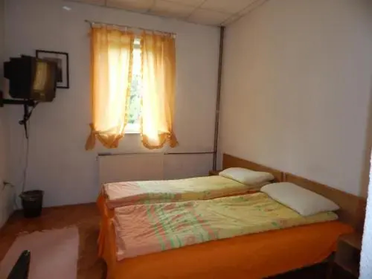 Guest House Alibi