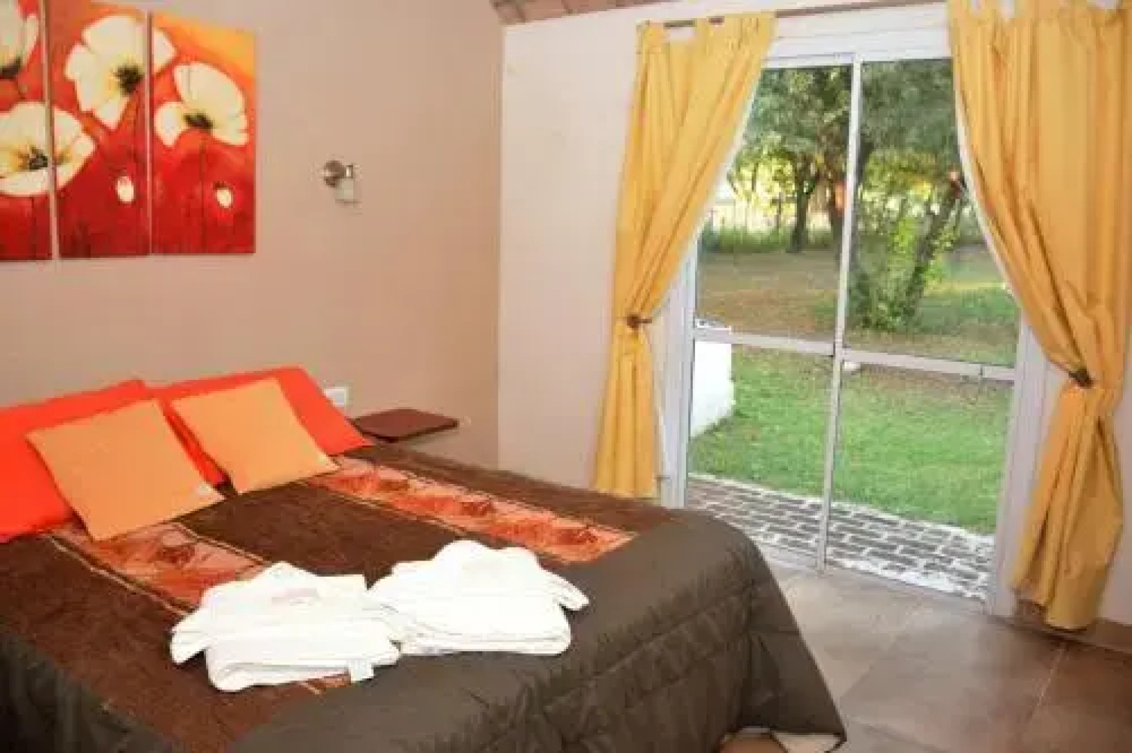 Pueblo Santo, Cabañas & Suites