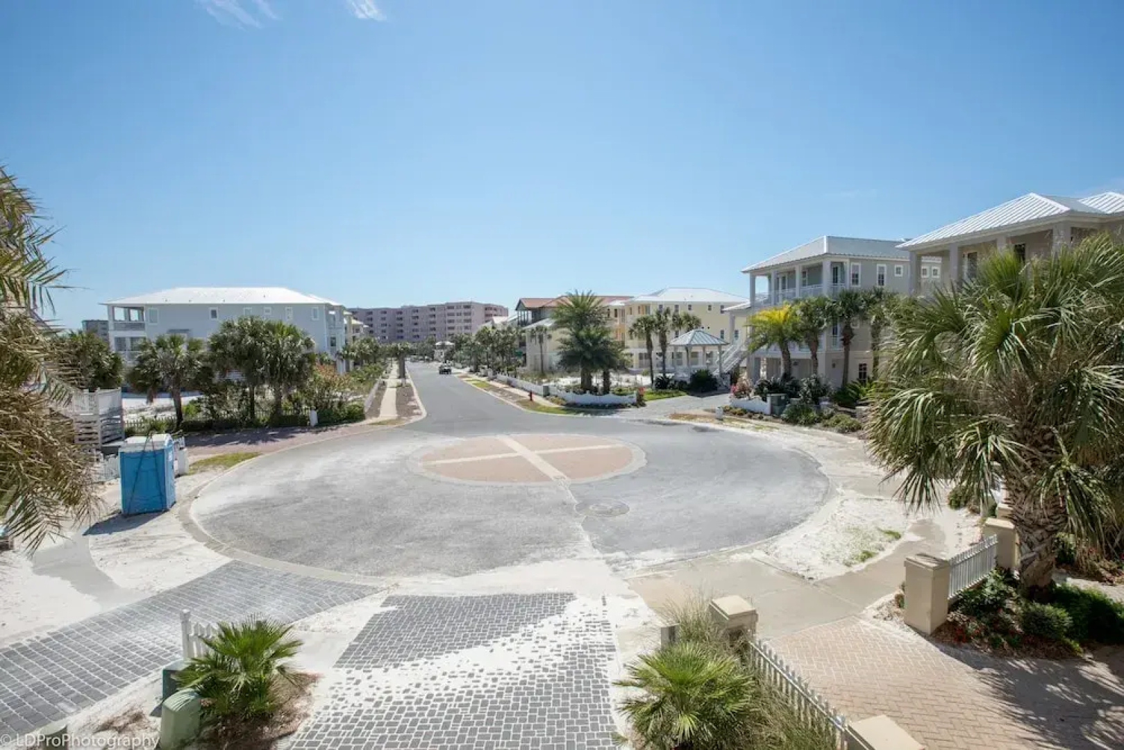 Seabreeze 5 Bedroom Home by RedAwning