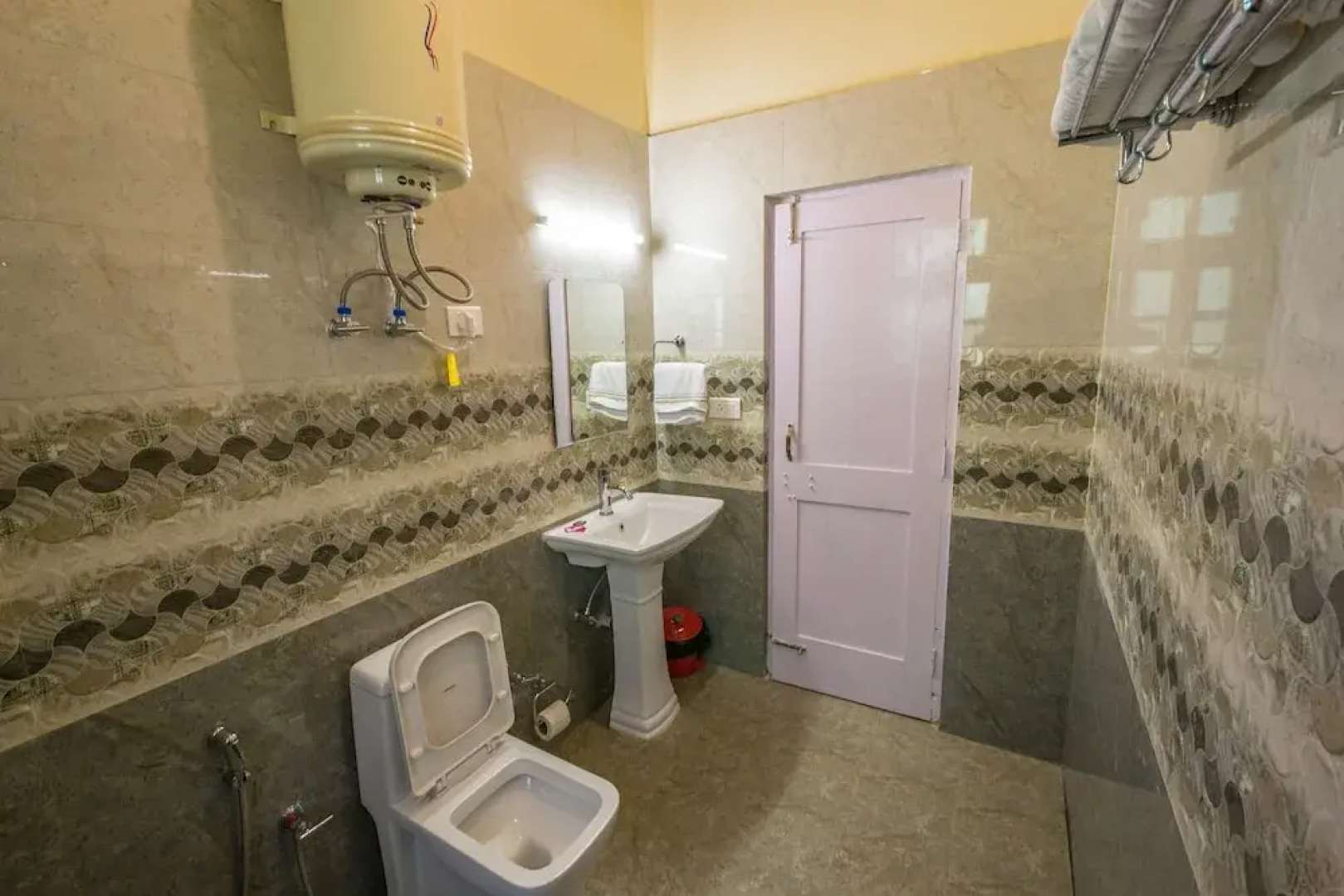 V Resorts Mantra Cottage Manali