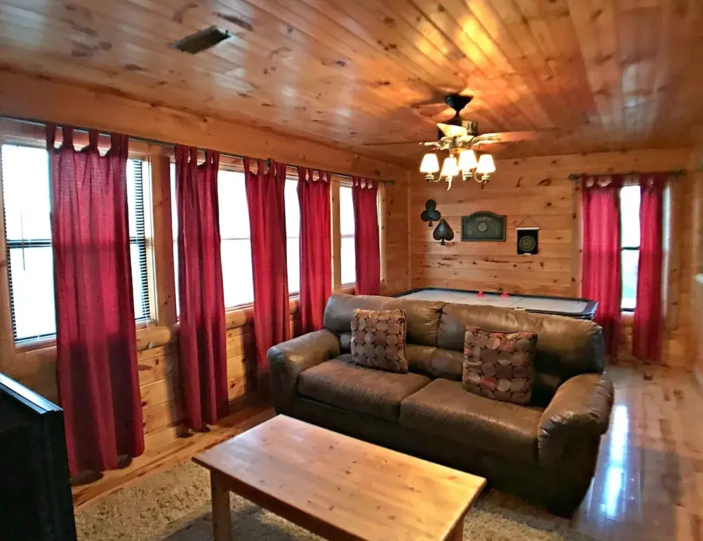 Cove Meadows Cabin 3423 - 2 Br cabin by RedAwning