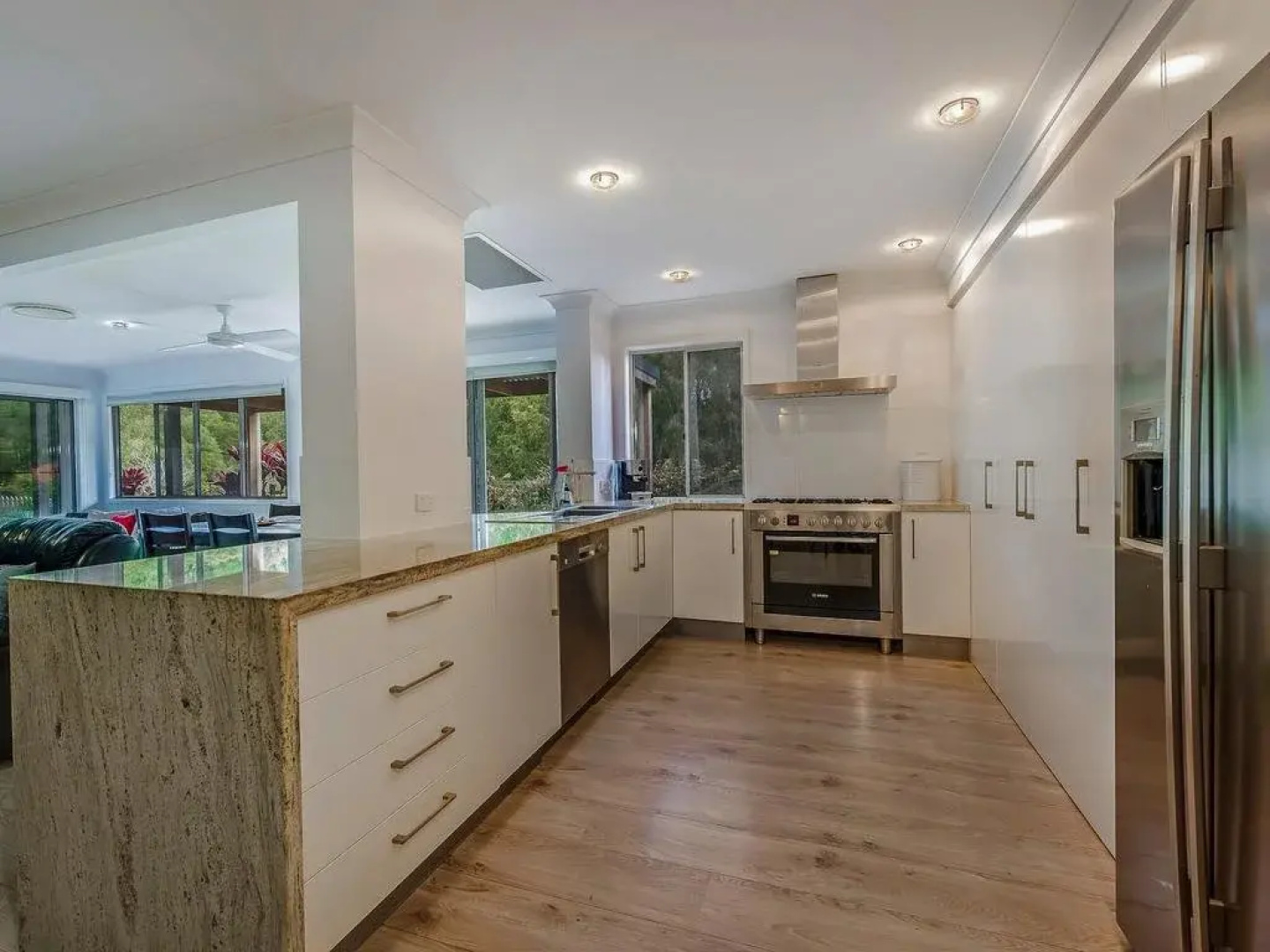Coolum House, Pet Friendly