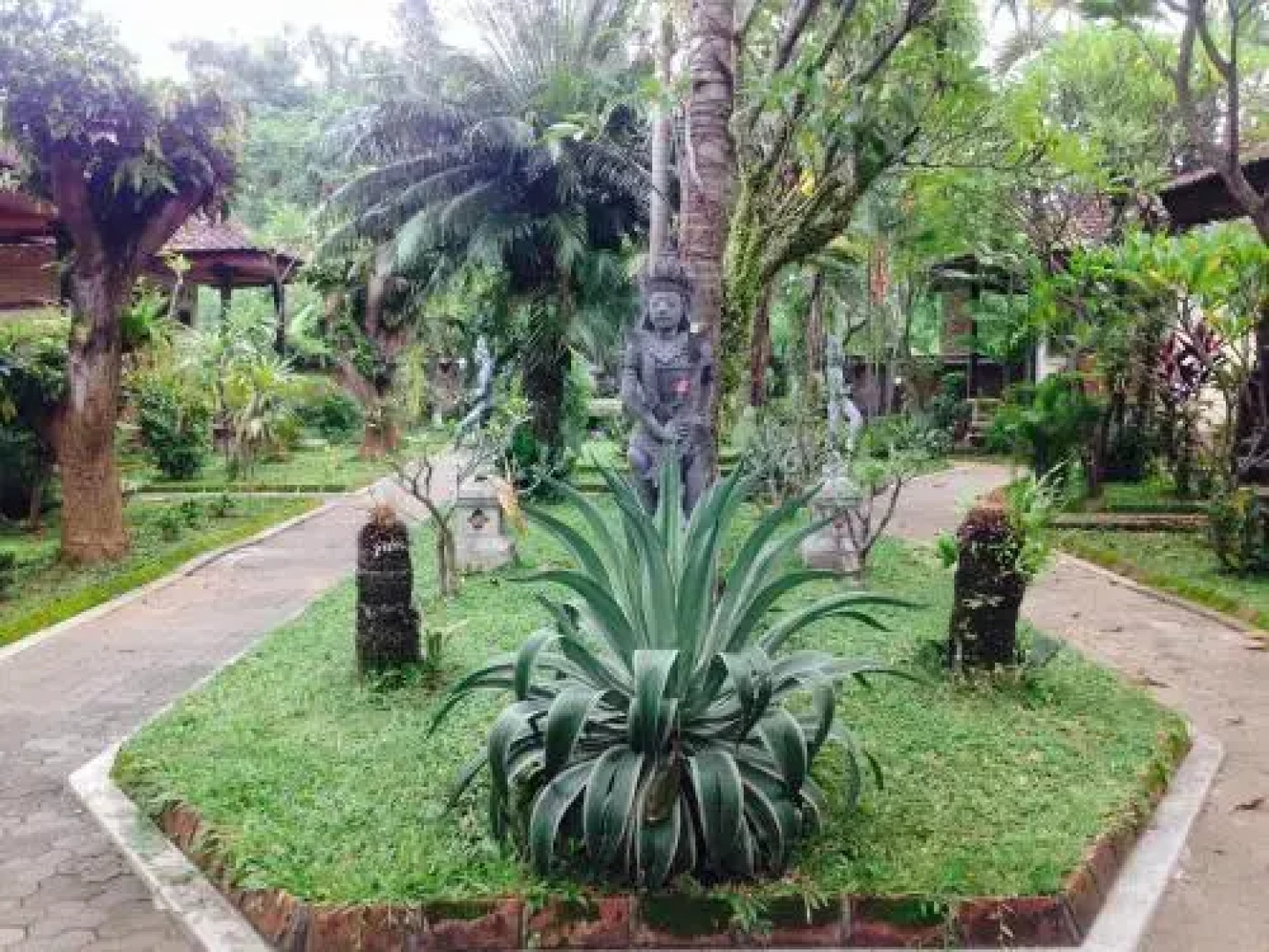 Puri Manik Sari