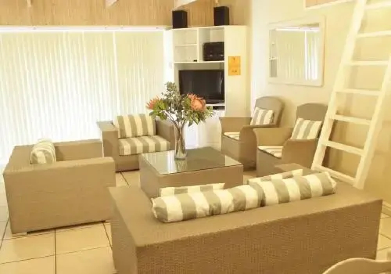 Point Village Accommodation - Snowdove