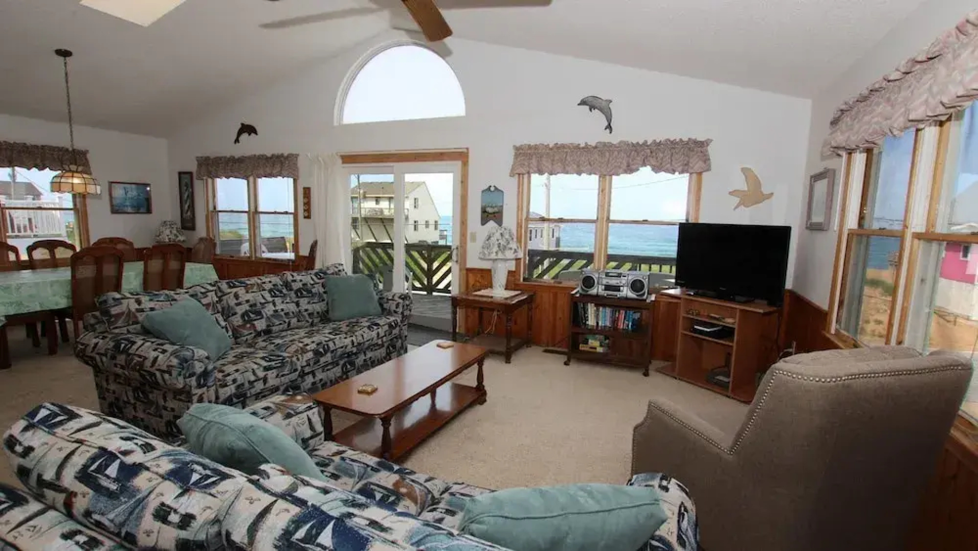 Dolphin Watch - 4 Br Home