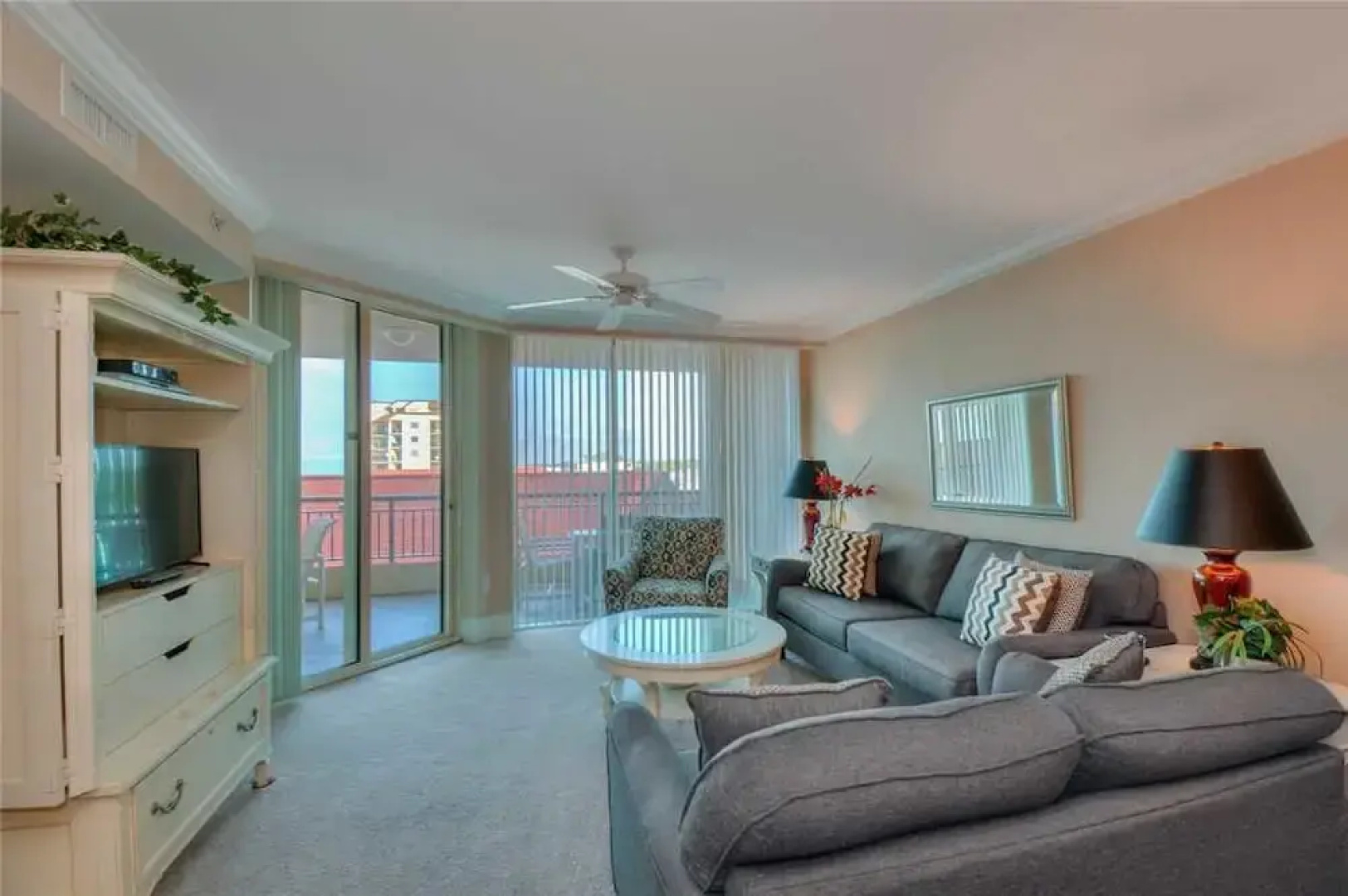 Mar Vista Grande 614 by RedAwning