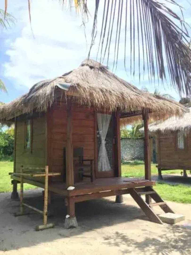 Layar Beach Bungalow
