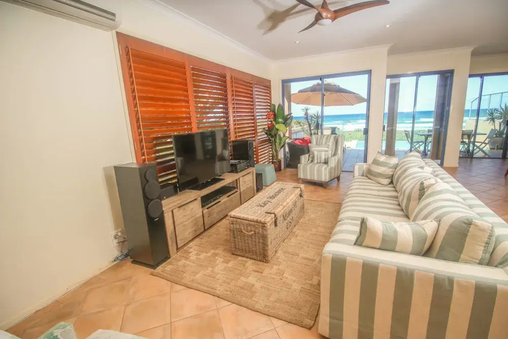 Absolute Beachfront Family Holiday Home