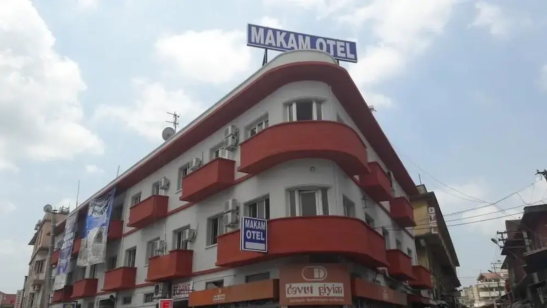 Makam Otel