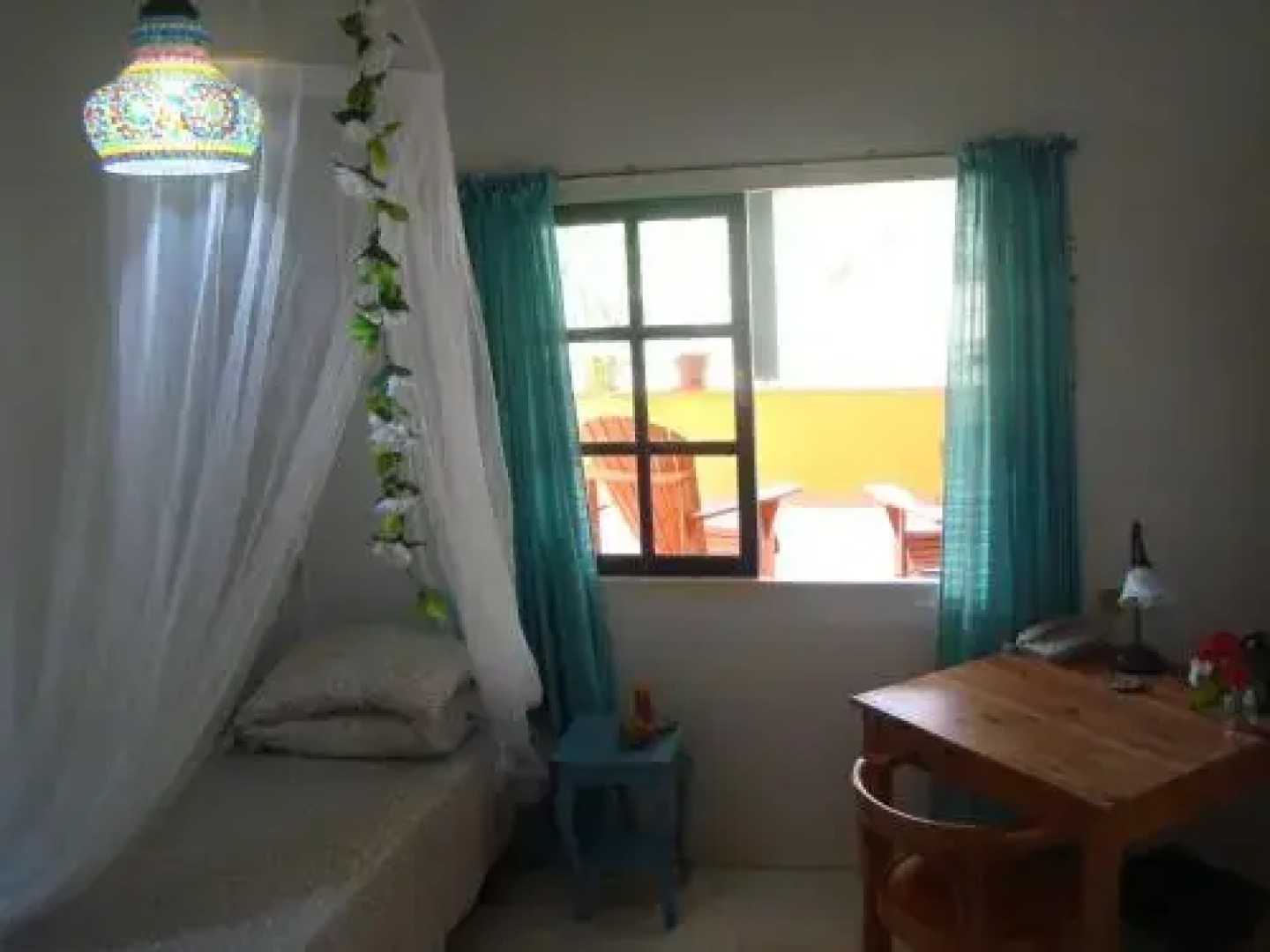 Bed & Breakfast, Land-house with Yoga-specials.