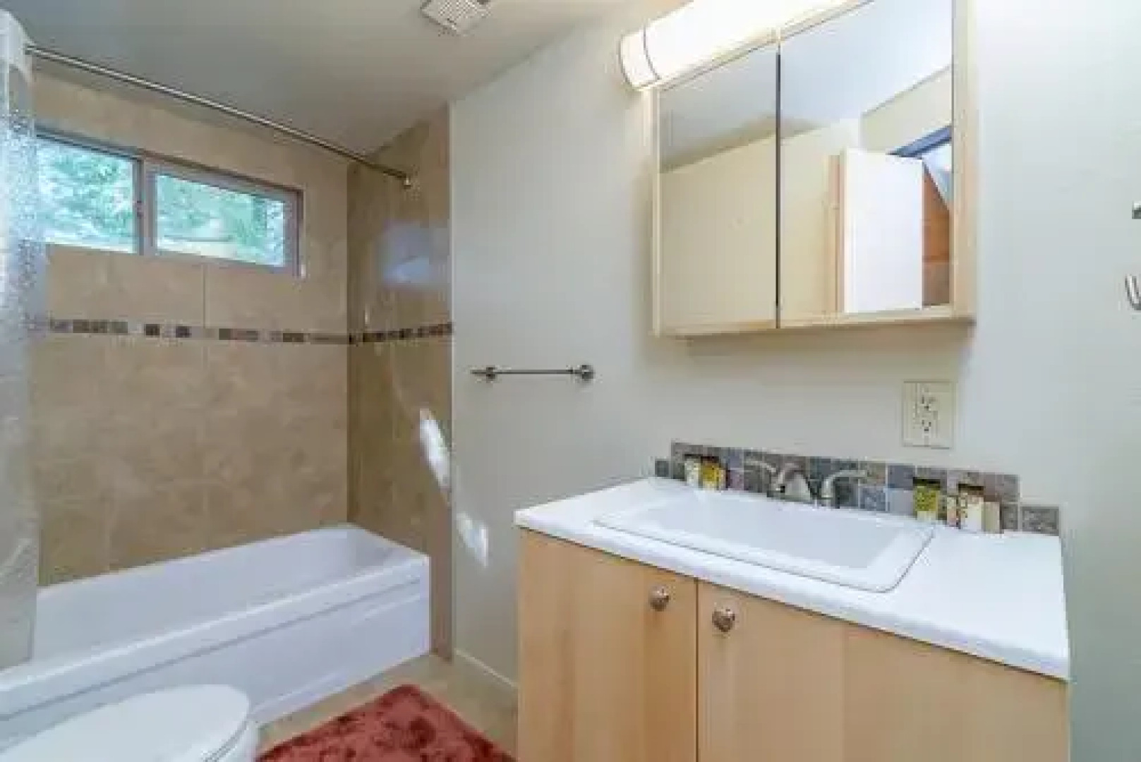 1140 View Cir Home - 3 Br home by RedAwning