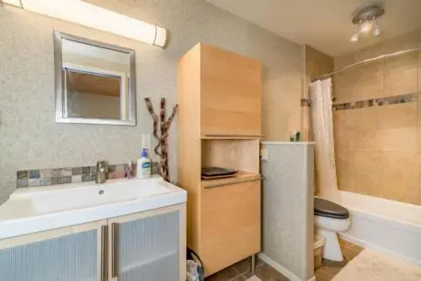 1140 View Cir Home - 3 Br home by RedAwning