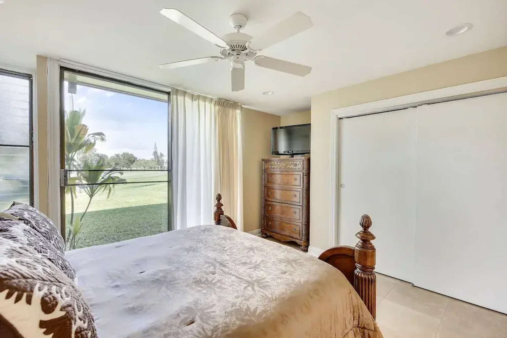White Ginger Turtle Bay - 3 Br Condo