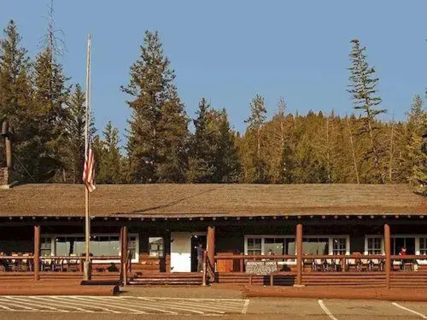 Roosevelt Lodge & Cabins
