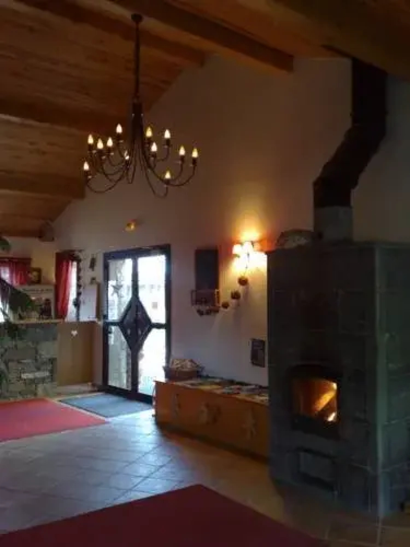 Llaret Hotel
