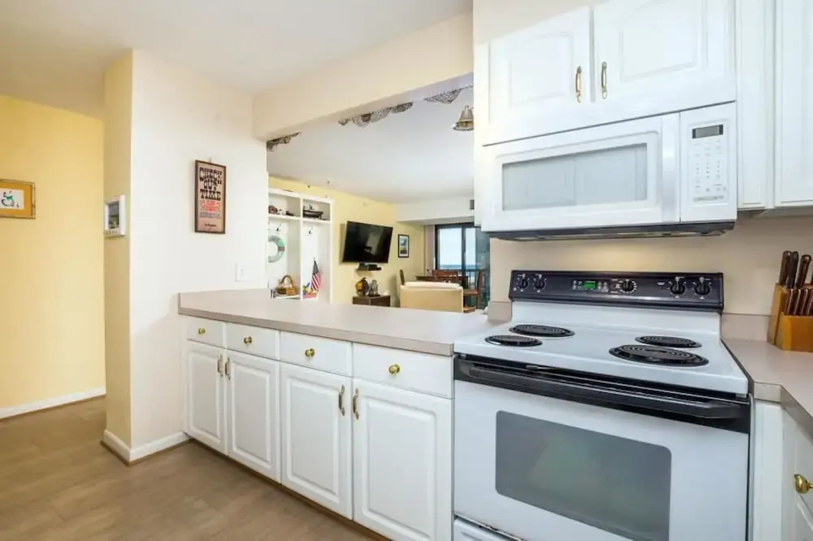 Braemar Towers 412 (Side) - 2 Br Condo