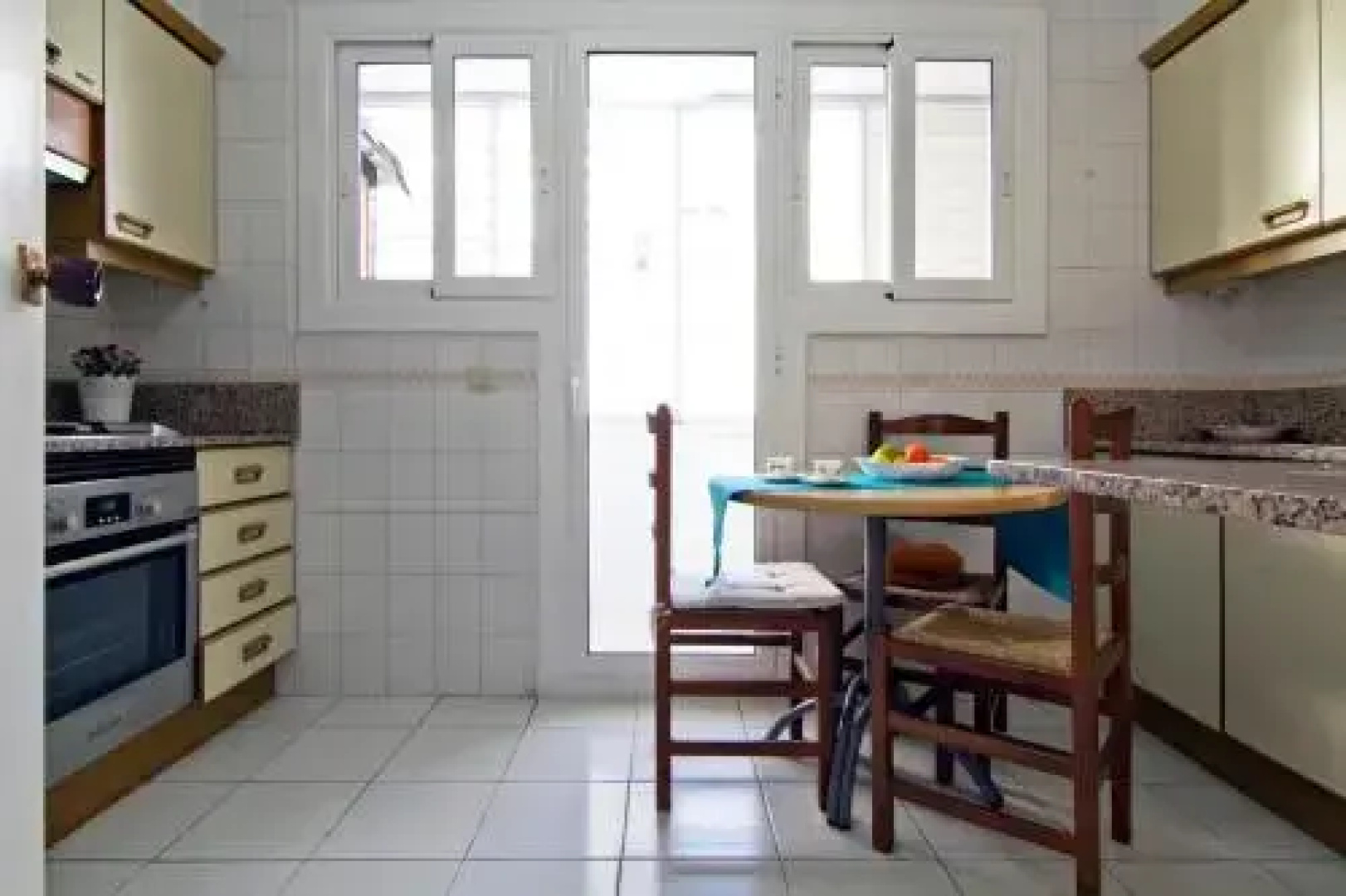 Magi Beach Apartment