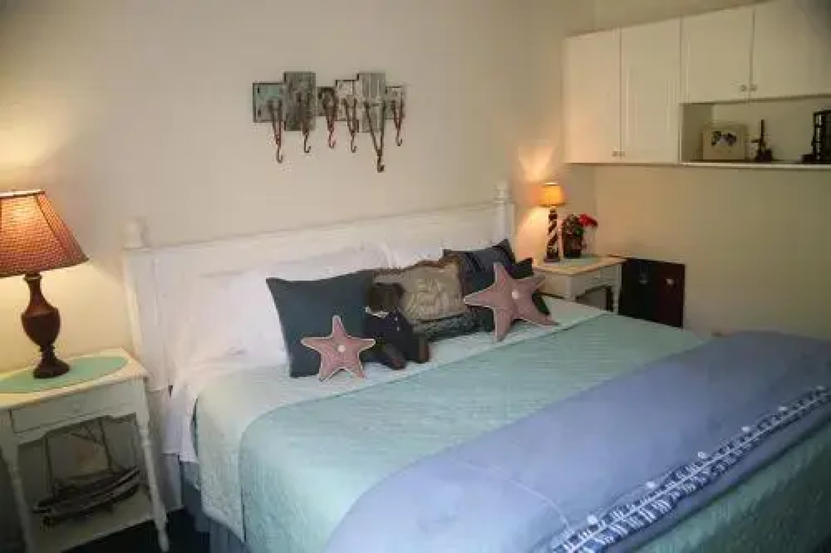 Lighthouse lookout by RedAwning