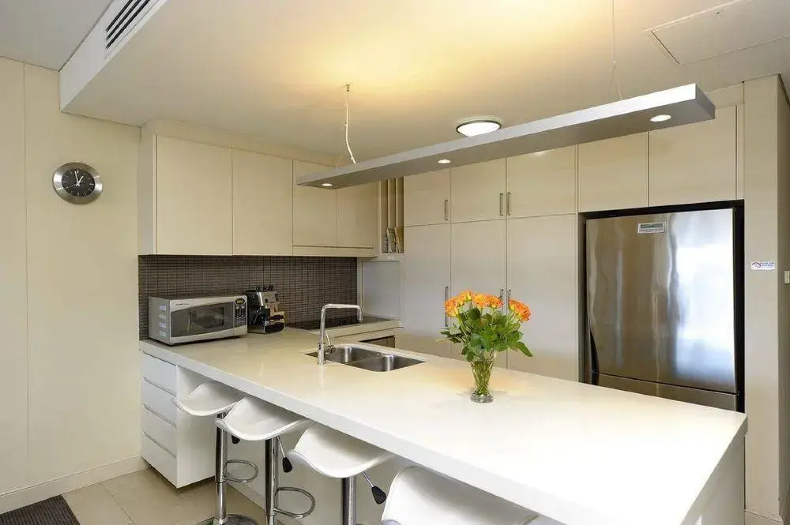 Cote D'Azur,  Unit 43/61 Donald Street