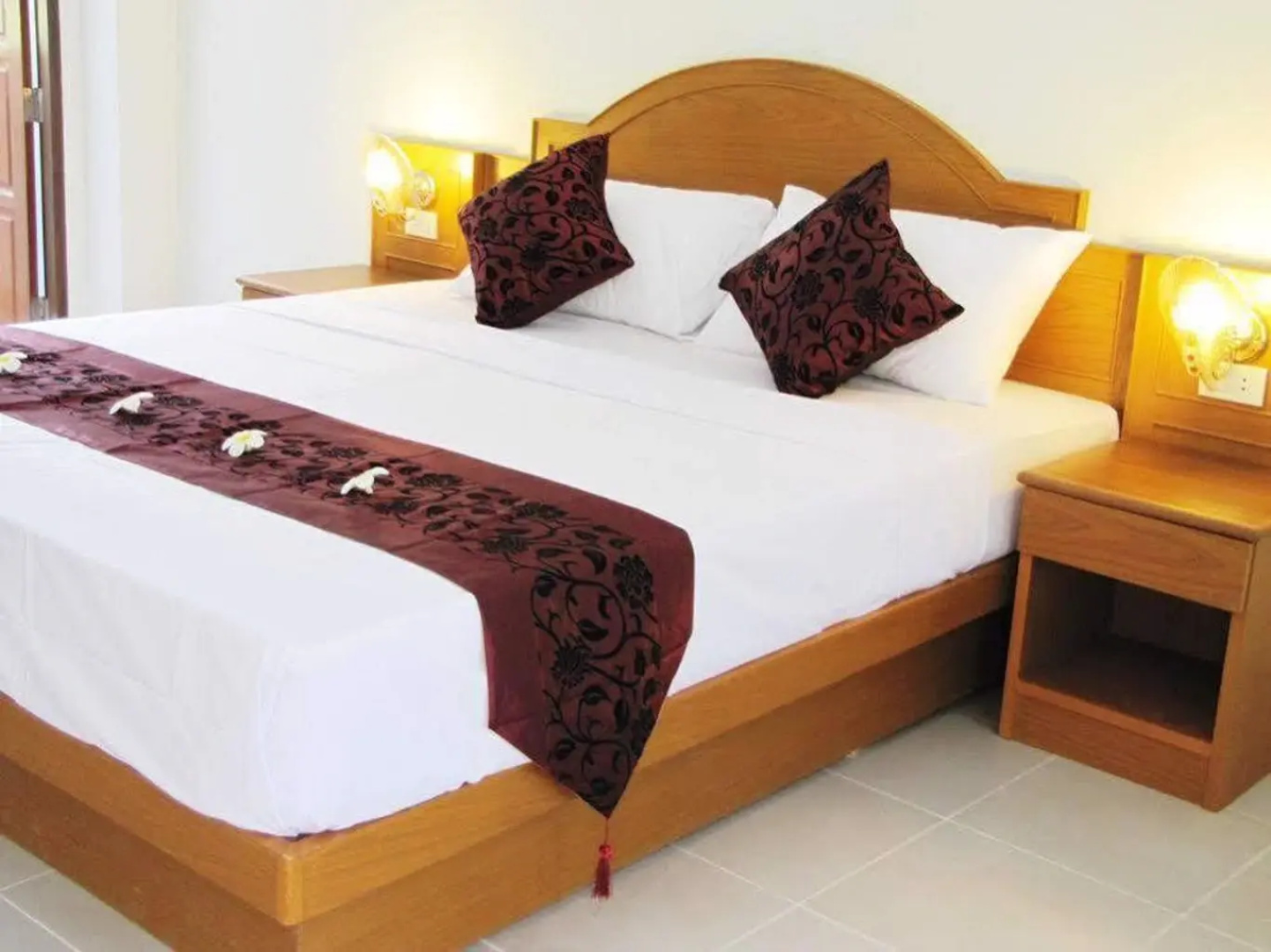 Patong Mountain Bed  Breakfast