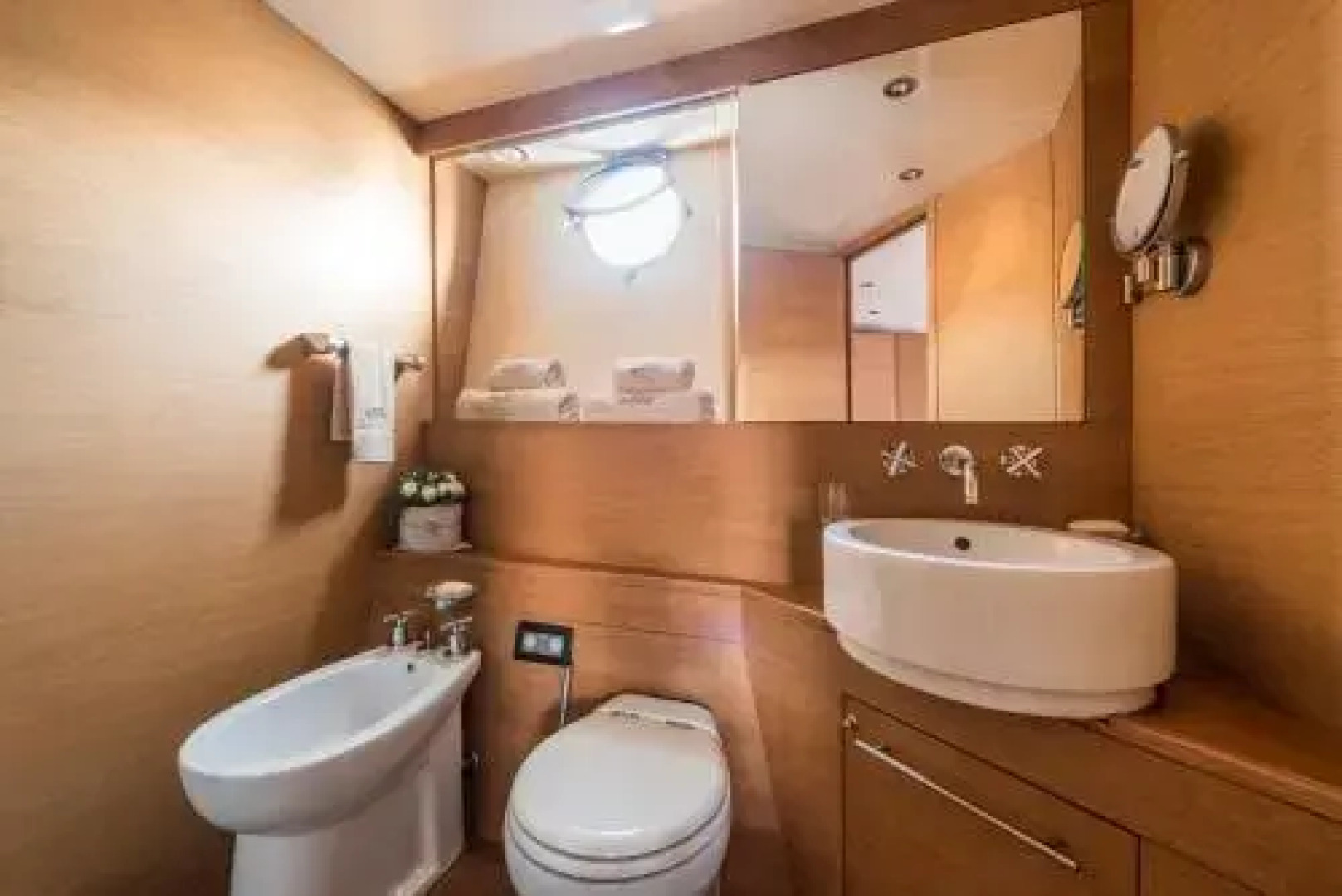 Capasecca Luxury Yacht