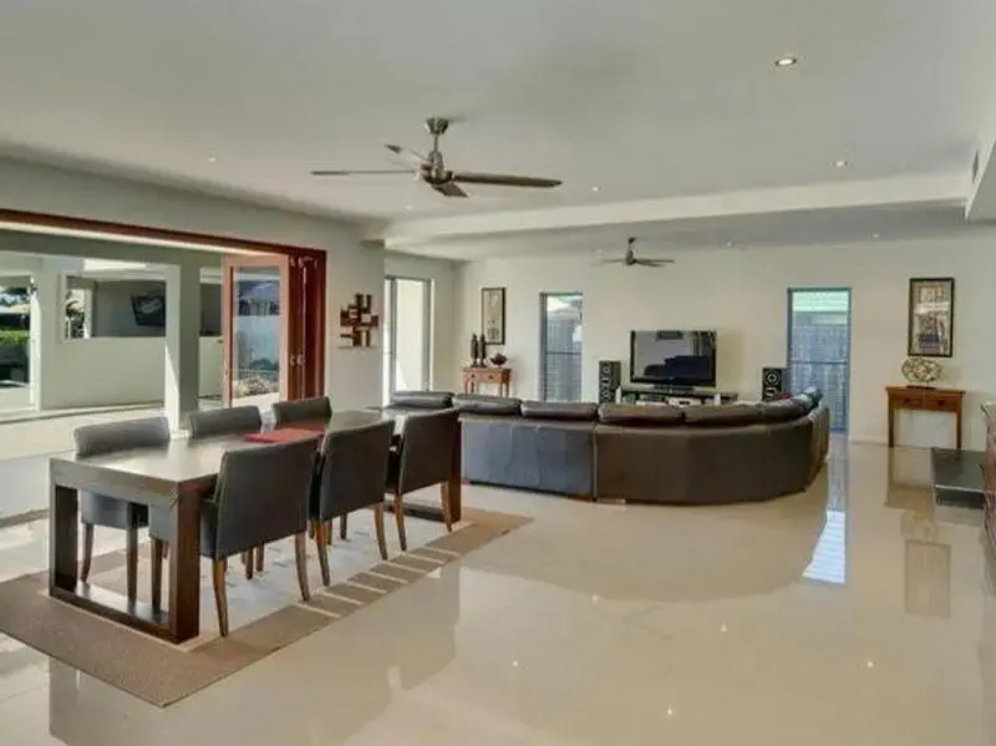 Kumbada 23 Waterfront Holiday House