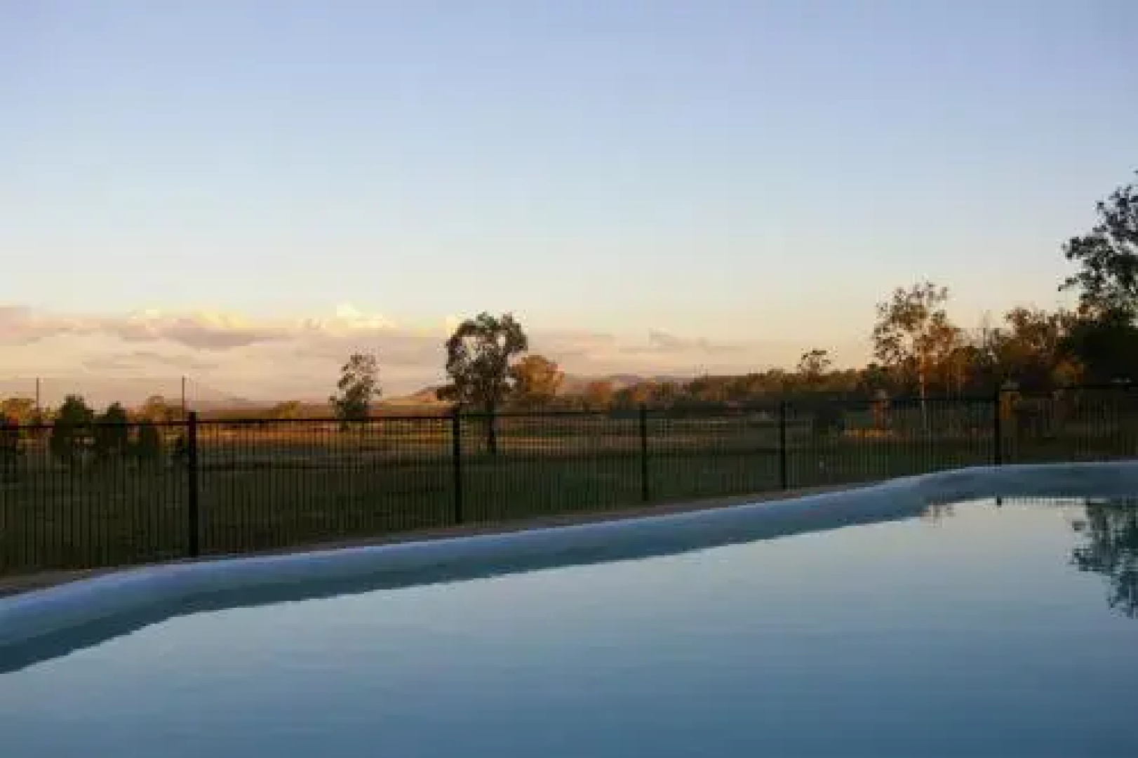 Lockyer Motel