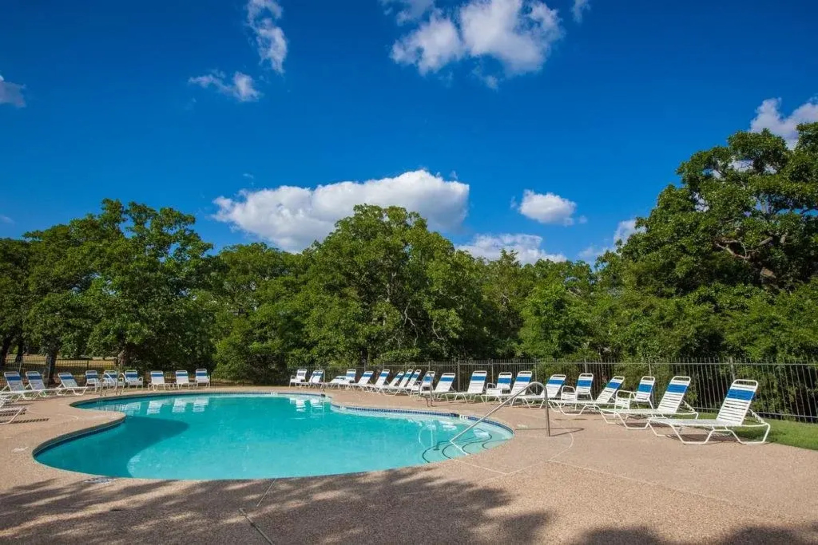 Lake Texoma Camping Resort Cabin 10