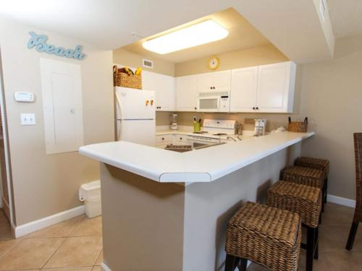 Pelican Isle 212 by RedAwning