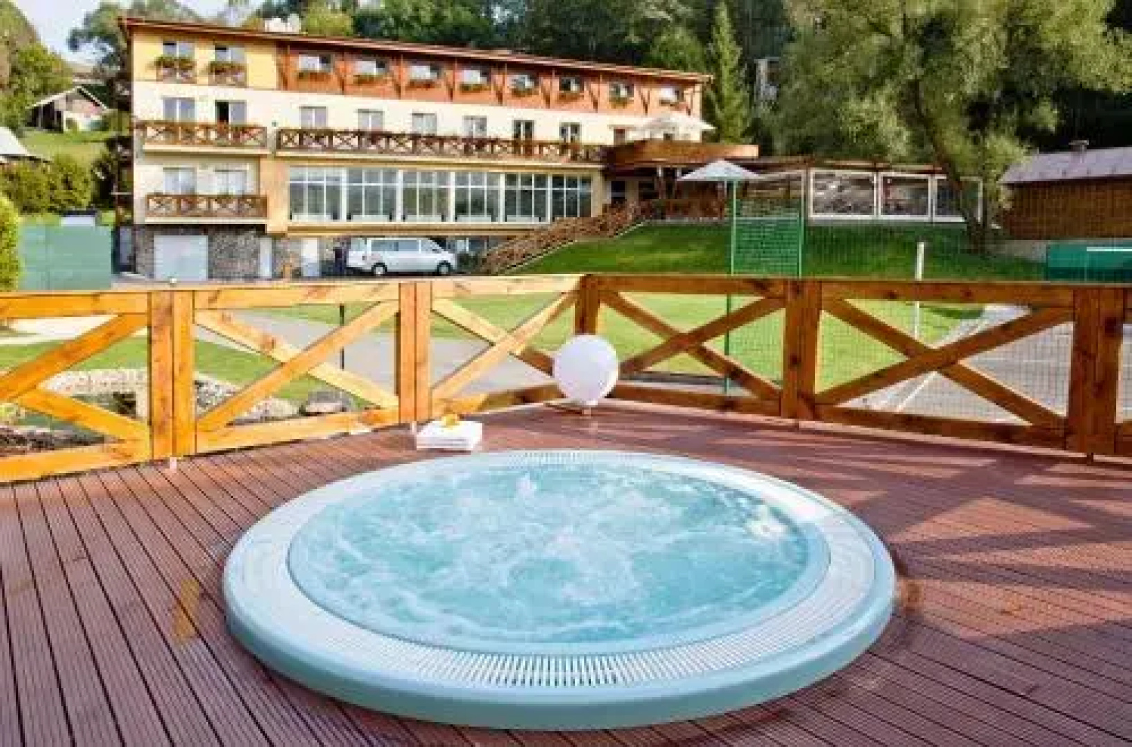 Lesanka Hotel & Wellness