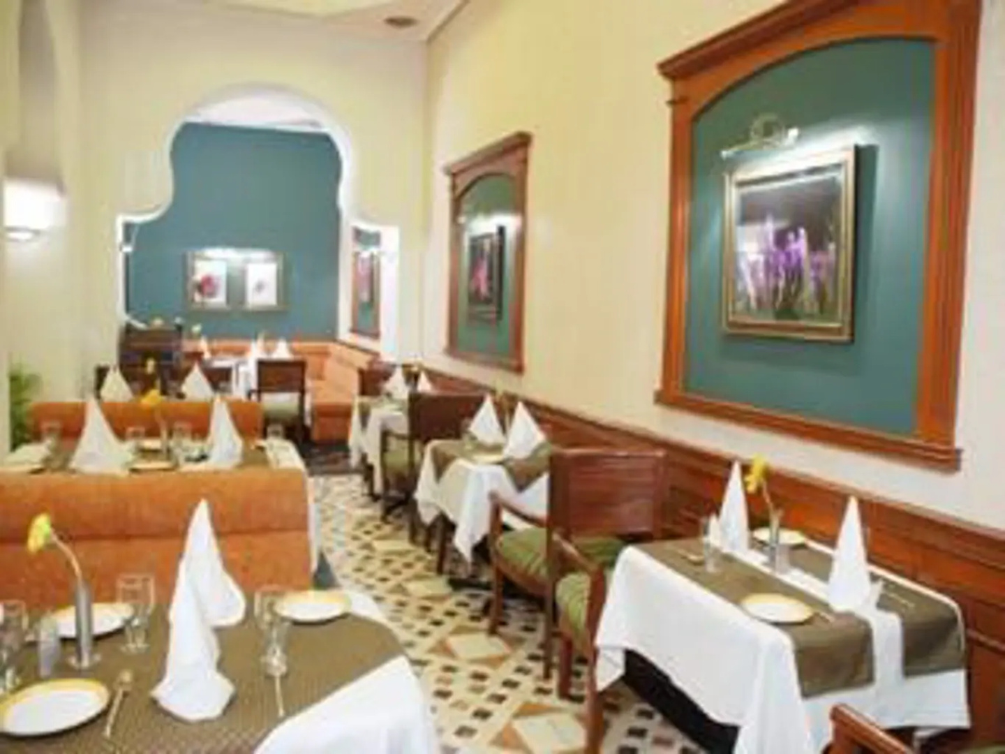 Hotel Gulmor LUDHIANA