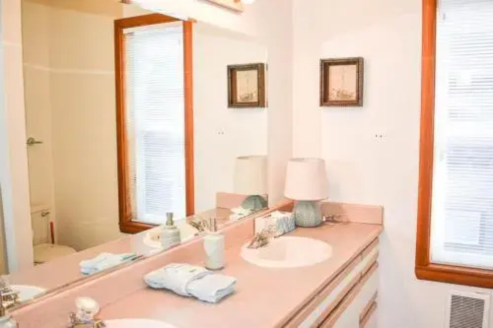 Sand Bucket House - 3 Br Home